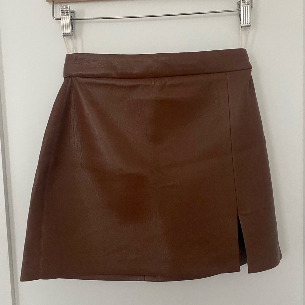 Wilfred mini skirt from Aritzia (size 0)
